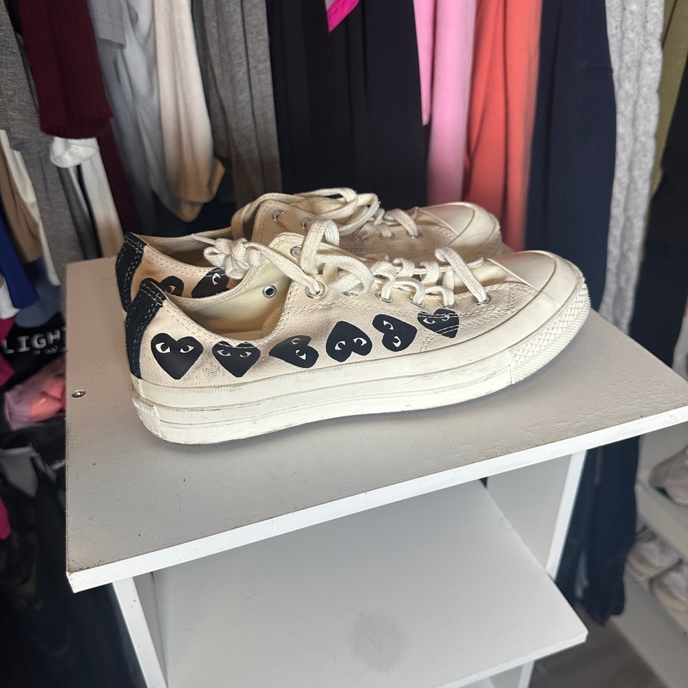 Comme des Garcons PLAY Sneakers - Cream and Black